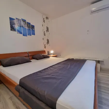 With A Parking Space Postup, Peljesac - 663 Appartement Orebić